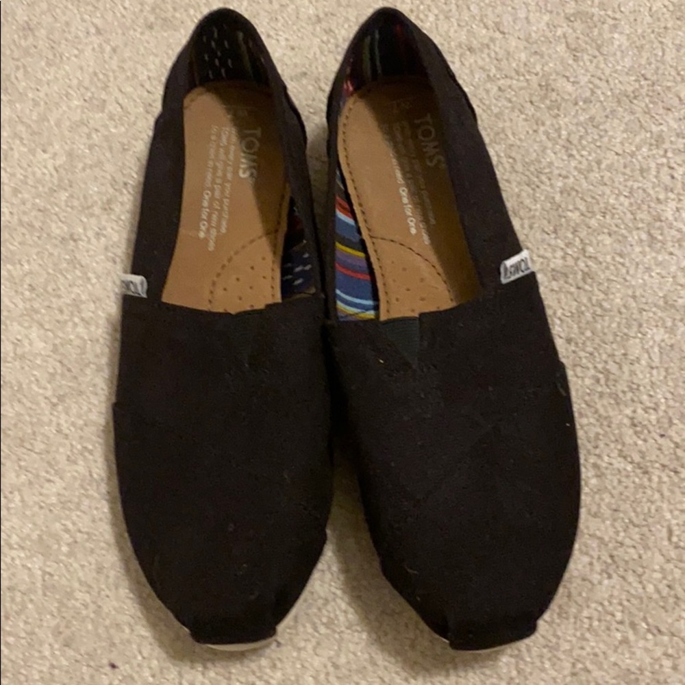 Toms